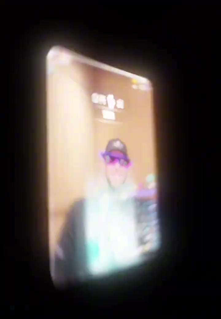 又是被特效震撼的一天！库里在抖音开播 尝试各种直播特效